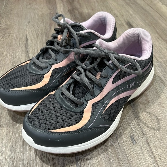 EUC Women’s Ryka Size 8.5 Agility Walking Training Shoe - Picture 2 of 9